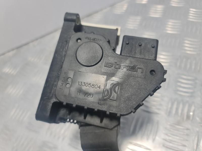 Pedala acceleratie Opel Corsa D