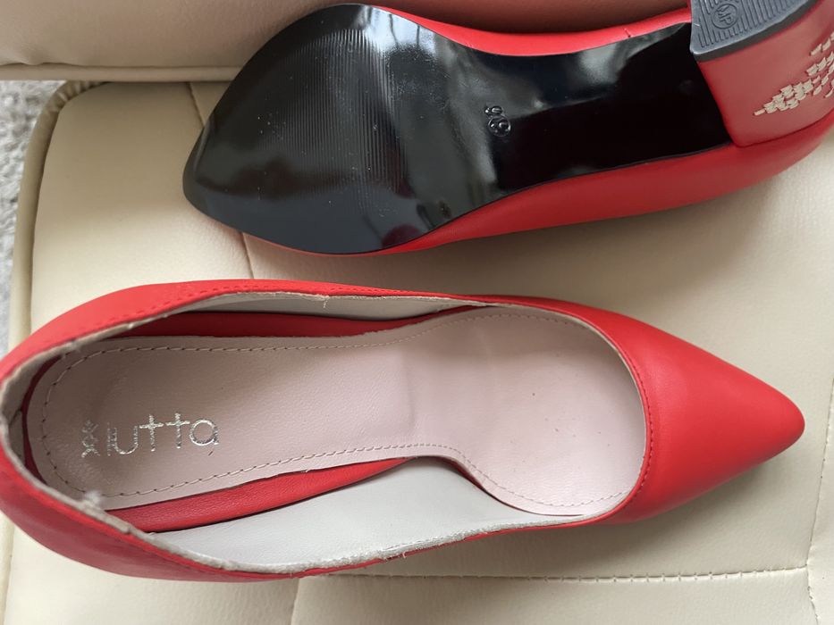 Pantofi iutta noi , rosii cu broderie, piele, 36