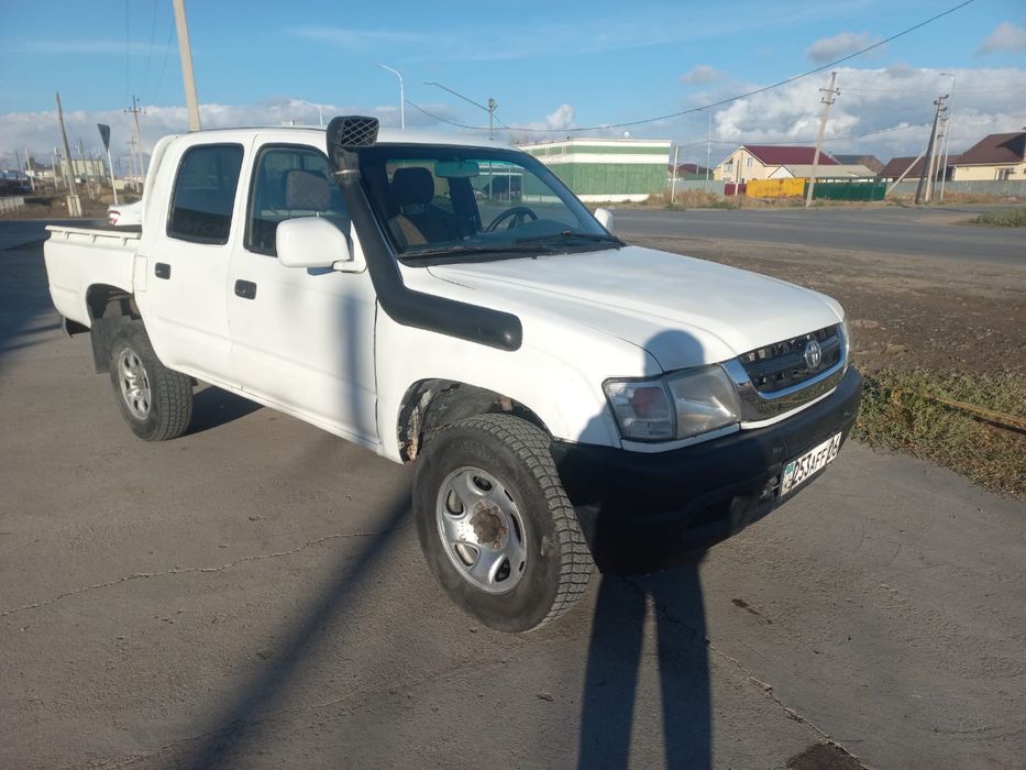 Тойота хайлюкс 2005 год, 3 литра дизель