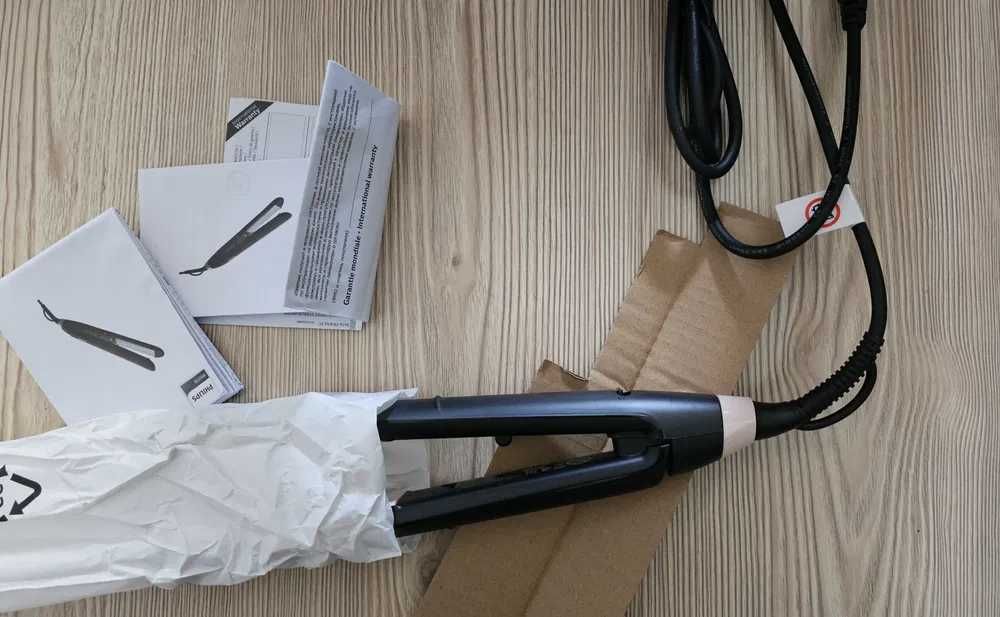 Преса за коса Philips StraightCare Essential ThermoProtect BHS37800