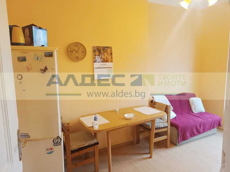 Дава се под наем Тристаен апартамент в София, Център - 120 кв.м за 650 € - Снимка #12