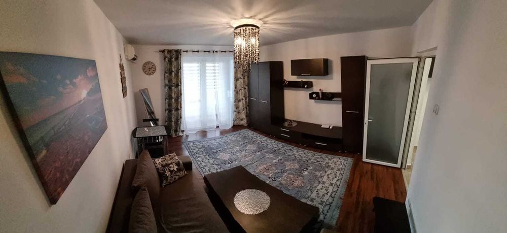 Inchiriez garsoniera