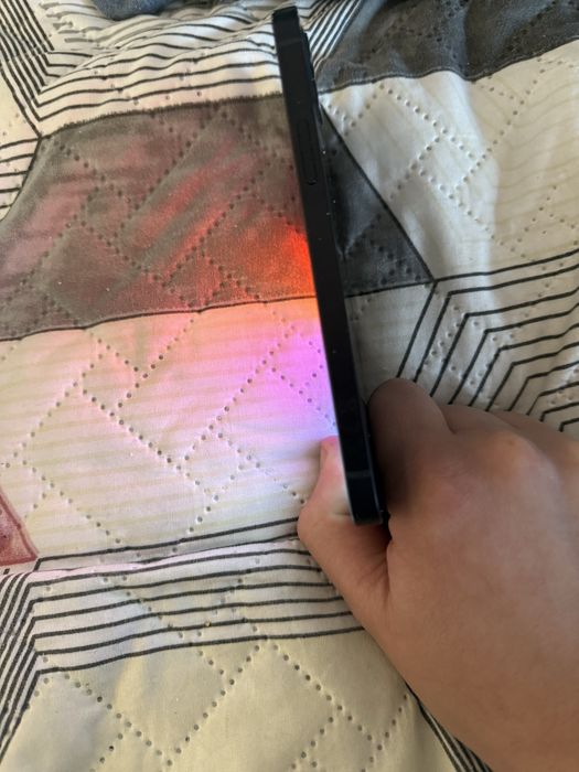 Iphone 12  Запазен