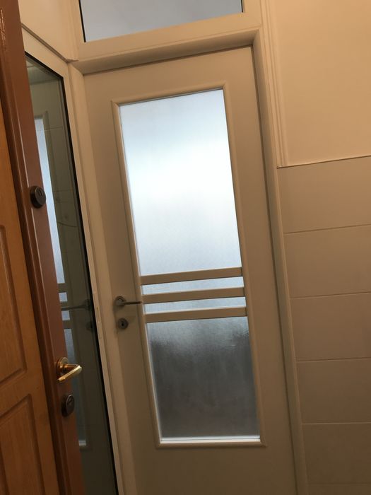 Particular inchiriez camera de camin facuta garsoniera