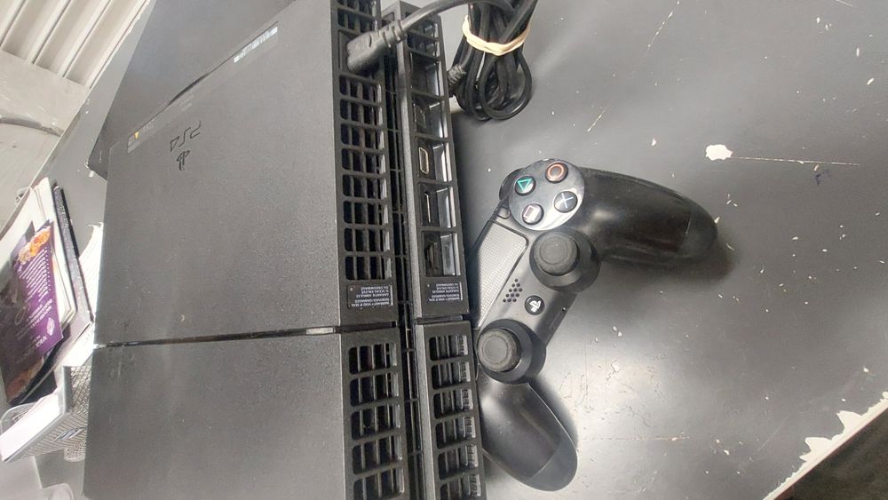 Игра PS 4 500GB + Джойстик