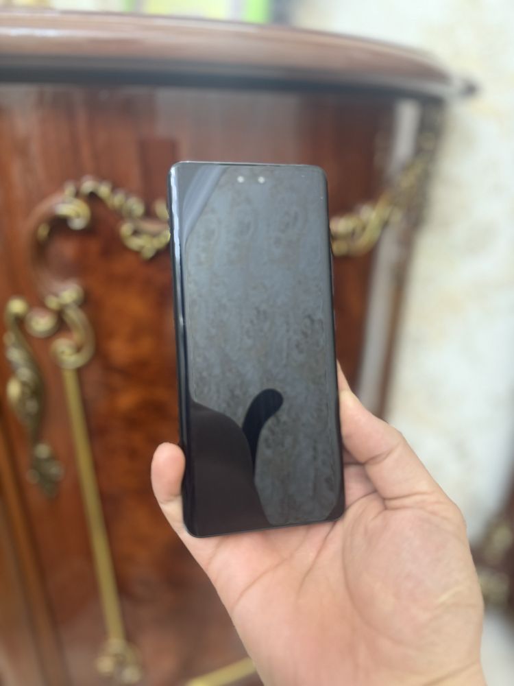 Xiaomi 13 layd flagmn 8ga 256gb 1 oy garantiya