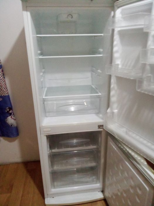 Продам холодильник б,у рабочем состоянии