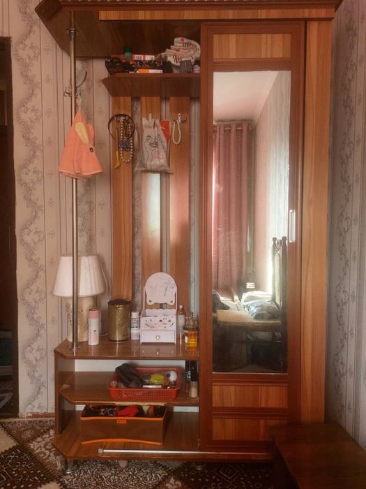 Прихожка шкаф сотилади