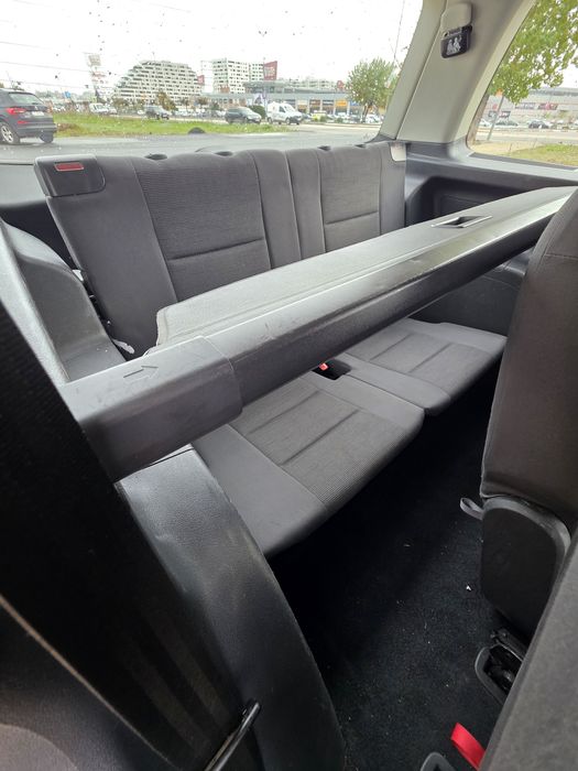 VW Touran 1.9 TDI 6+1 vit. 7 locuri