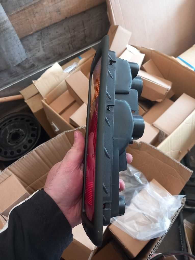 Set 2 lampi lampa stop Mitsubishi pajero mk 2 stop din bara pajero Noi