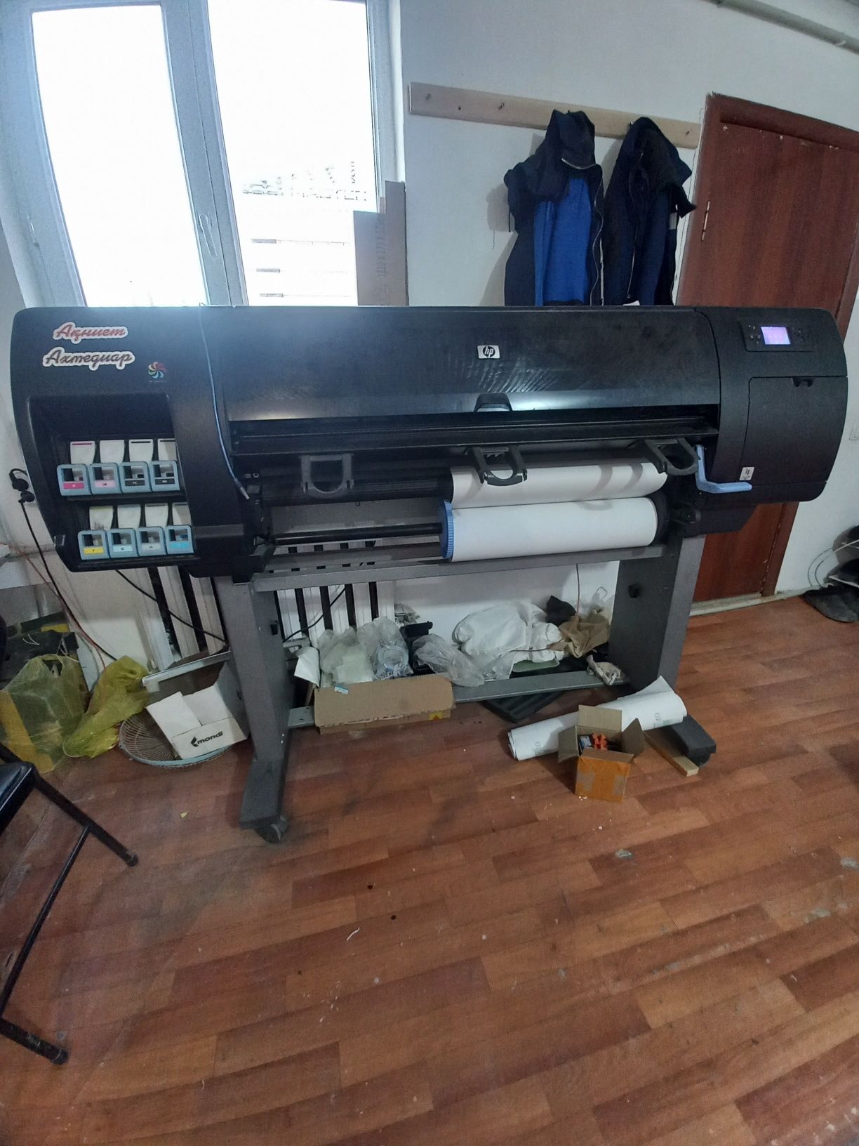 HP DesignJet Z6100,  плоттер, широкоформатный принтер.