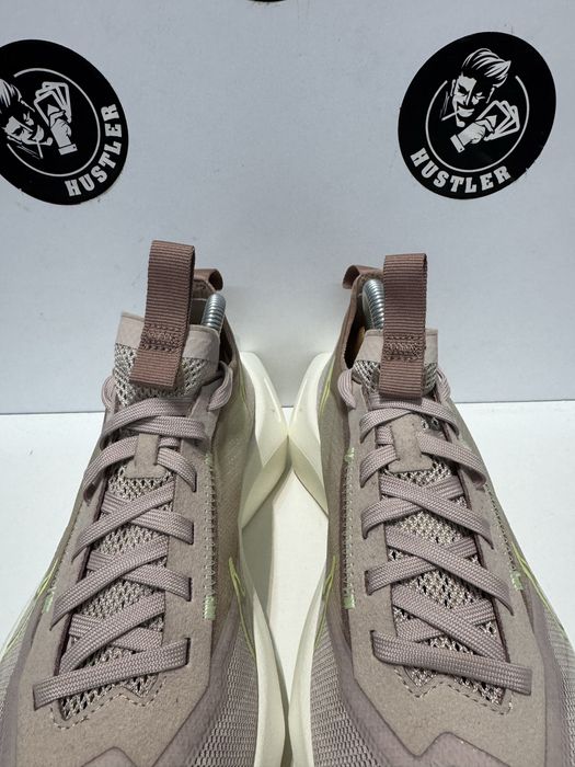 Маратонки NIKE VISTA .Номер 39