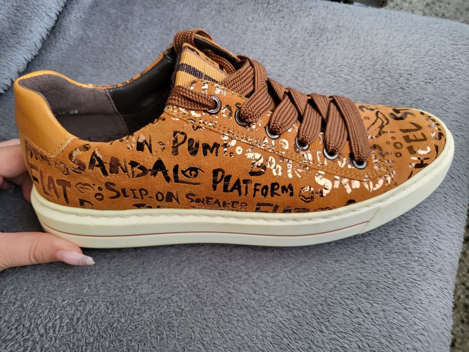 Обувки ARA Women's Courtyard Sneaker