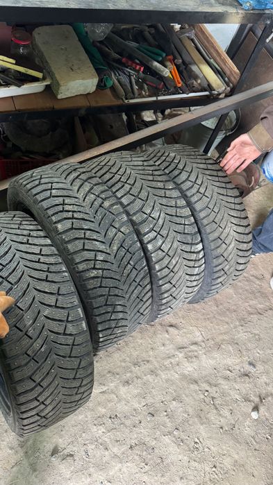 Зимние шины MICHELIN X-Ice North 4 235/45 R18 98T с шипами