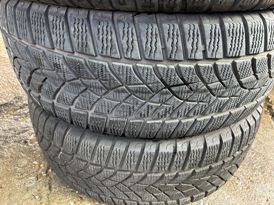 4 зимни гуми goodyear 235 55 18