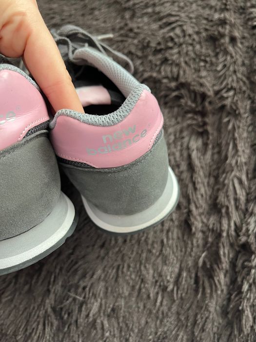 Adidasi New Balance in stare foarte buna