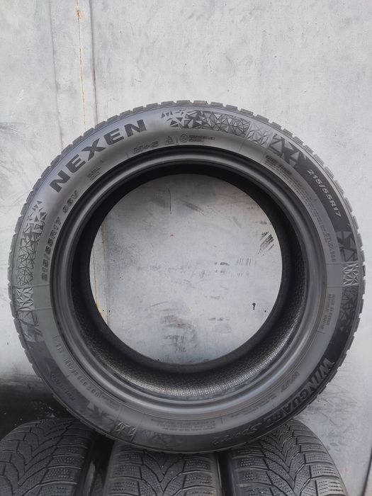 4бр зимни гуми 215/55/17 Nexen Winguard Sport 2
dot 3121
6.75mm