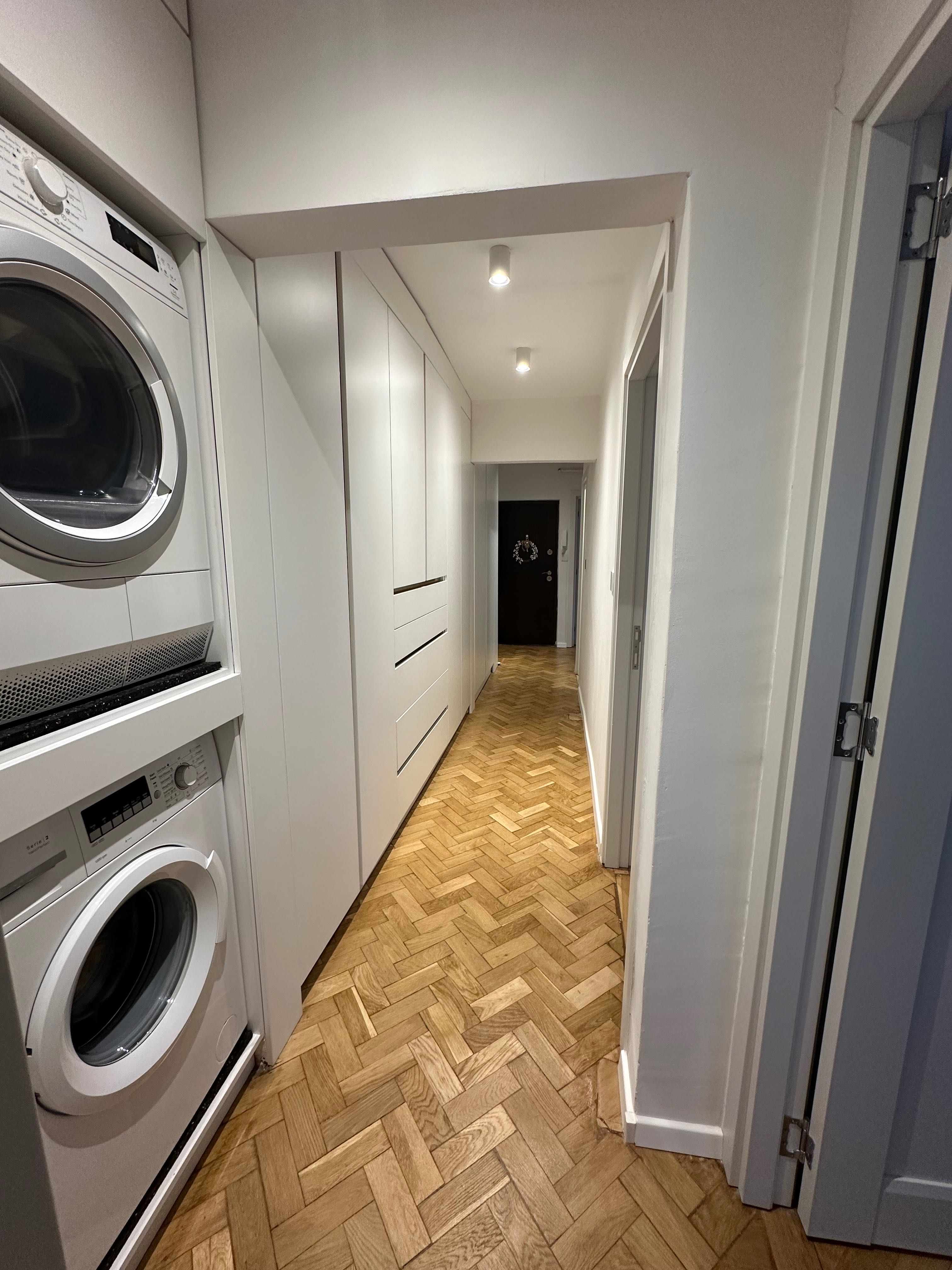 Proprietar- Apartament 3 camere, 2 baii, balcon inchis calea ARADULUI