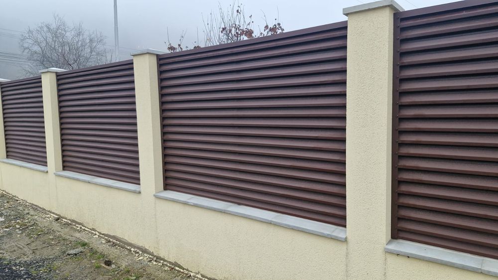 Vindem sipca metalica si gard tip jaluzea