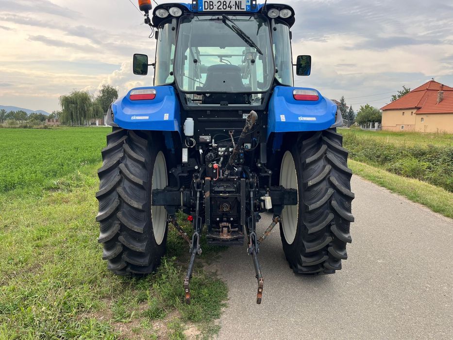 Tractor new holland