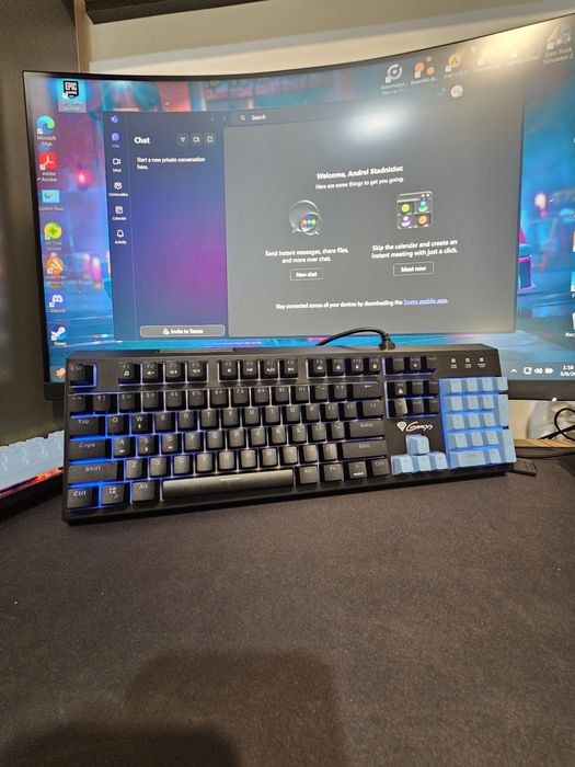 Vând tastatura Genesis Thor210