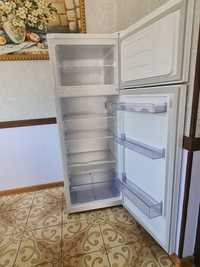 Новый холодильник Beko