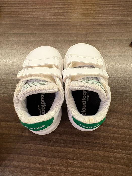 бебешки обувки Adidas