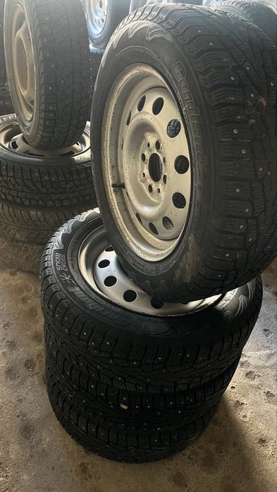 Продам зимние резины с дисками р 14 и р 13