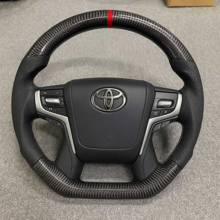 Toyota спортен карбонов волан с червен маркер