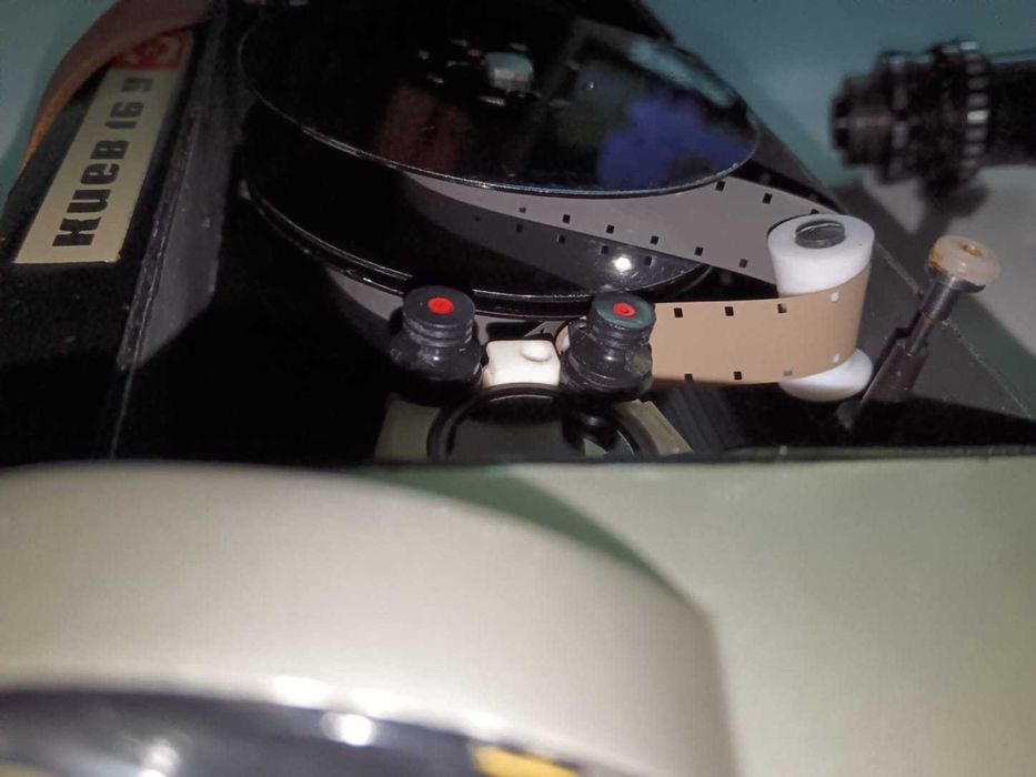 Aparat filmat KIEV 16 UE