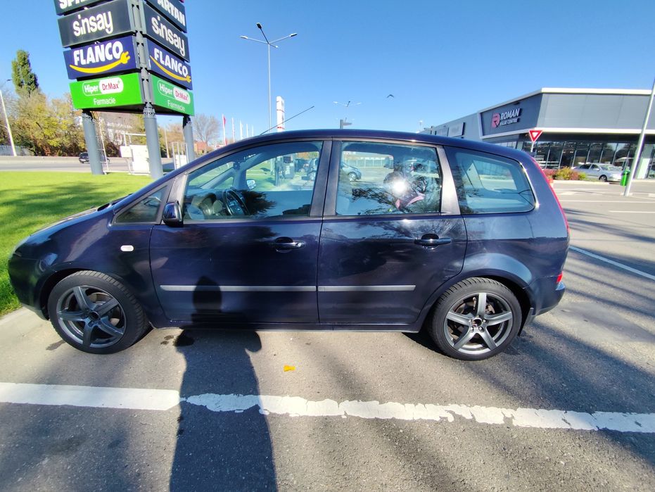 Vând Ford focus c max