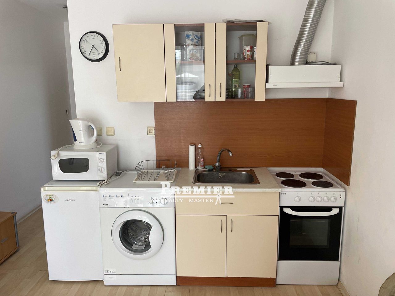 Продава се Двустаен апартамент в к.к. Слънчев бряг - 50 кв.м за 1040 €/кв.м - Снимка #8