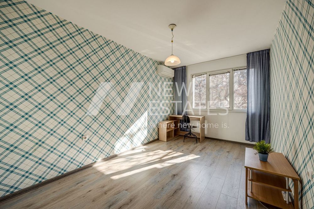 Продава се Тристаен апартамент в София, Красно село - 100 кв.м за 2300 €/кв.м - Снимка #3