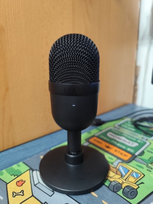 MICROFON Gaming Razer Siren mini v2