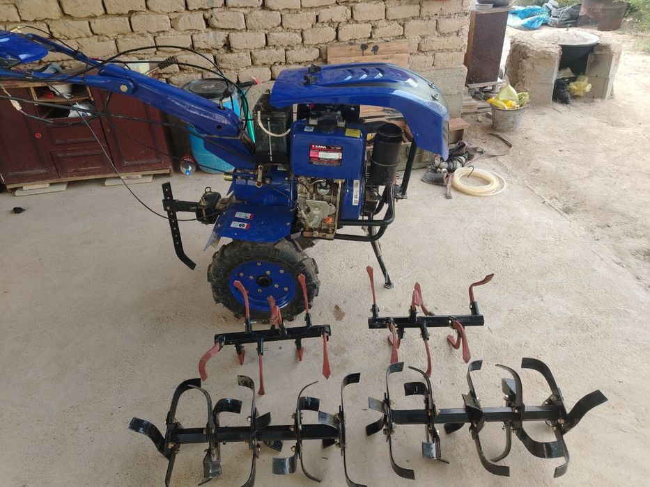 Motoblok sotiladi