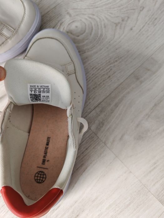 Adidasi 40. Stare foarte buna