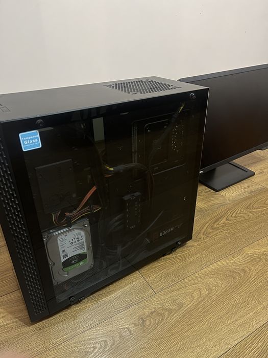 Setup gaming ryzen2400g 1060 6gb monitor benq tastatura hyperx mouse