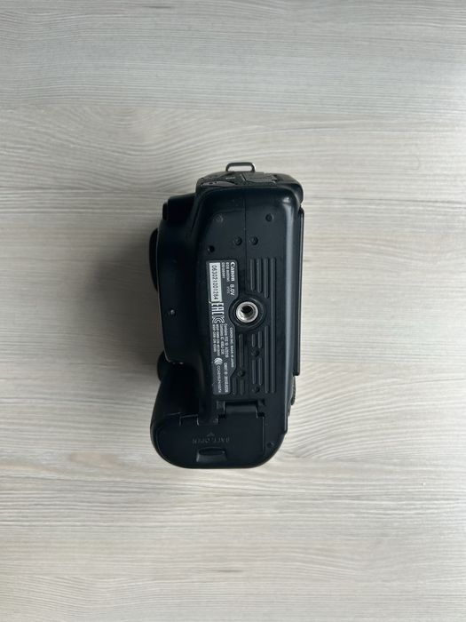 Canon EOS 80D stare excelentă - body