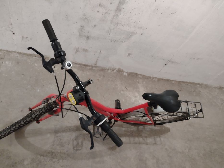 Vând  bicicletă. . Stare de funcționare bună. Preț 250 le bucata.