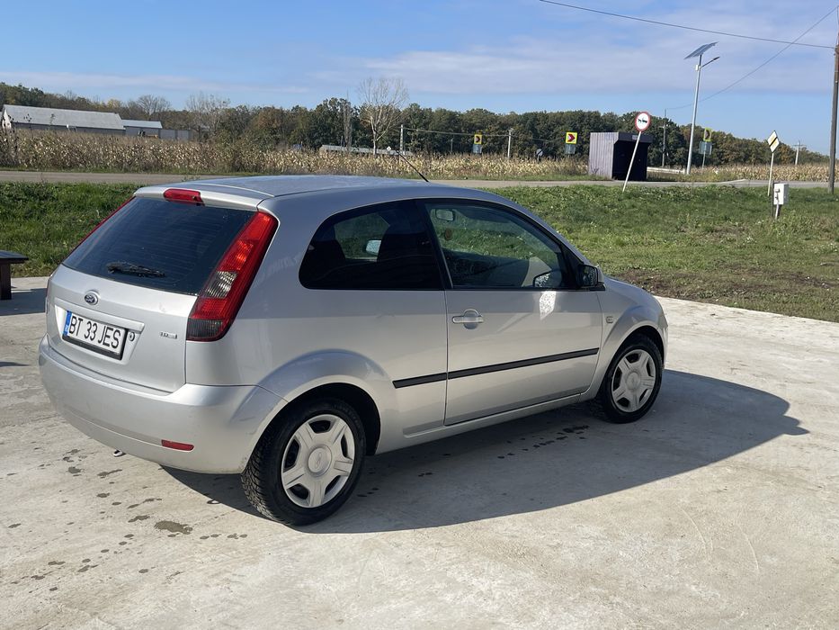 Ford fiesta 1.4 diesel, consum mic.