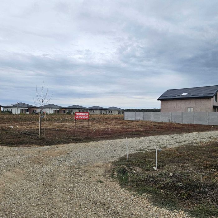 Lot casa de vânzare, 400 mp, utilitati langa teren, acces asfaltat