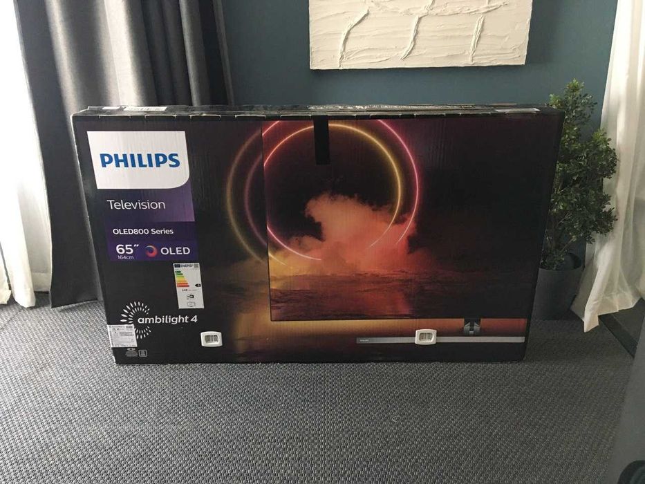 Philips OLED 65 инча Ambilight