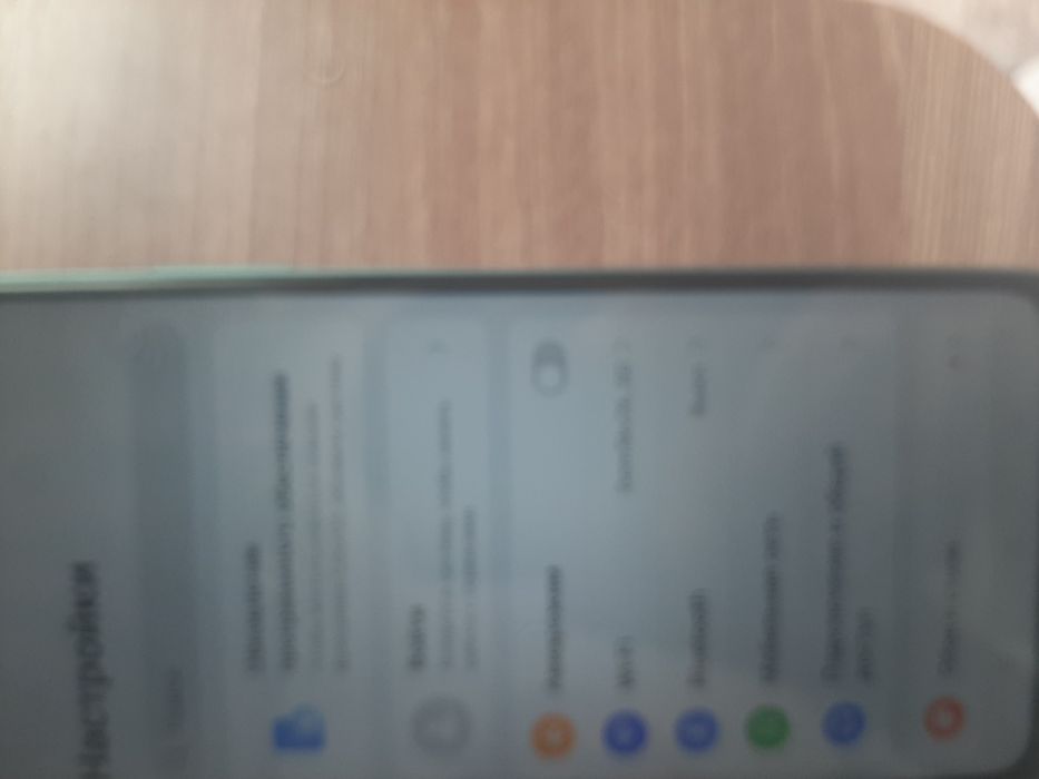 Телефон Оппо А5 новом состояние все компектующие есть
