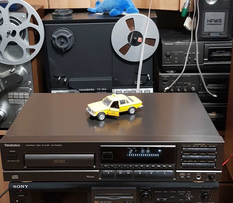 Compact Disc Audio Stereo Player Vintage TECHNICS SL PG420A BLACK