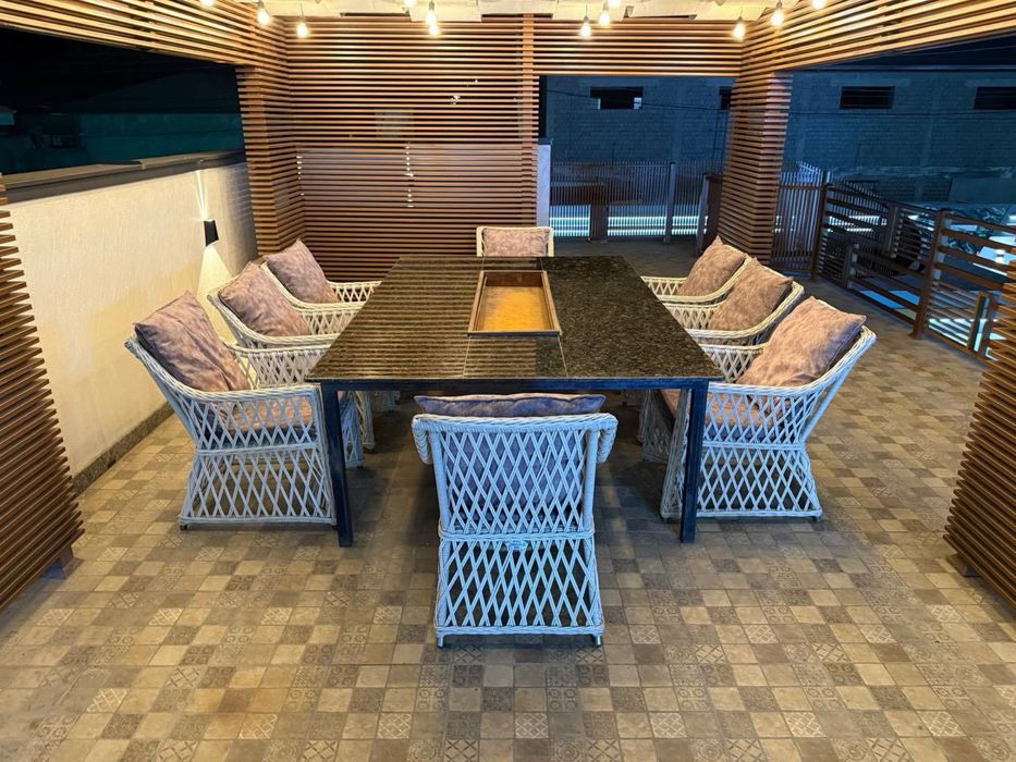 Продается премиальный огромный дача  Дубай