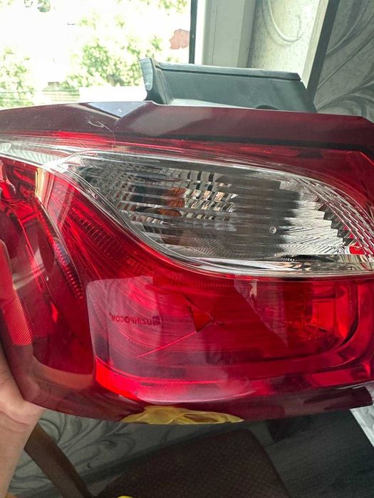 Продам заднюю фару (левая сторона) от Equinox 2020 года