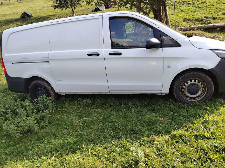 Mercedes- Benz Vito