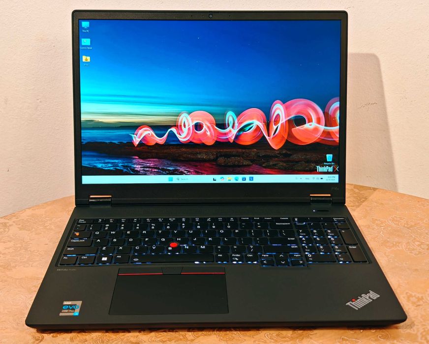 Lenovo ThinkPad P16v/Core i5 13500H/16GB RAM/512GB SSD/16 Full HD+ IPS