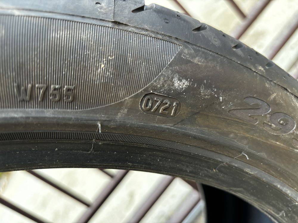 Pirelli P Zero 295/35ZR21