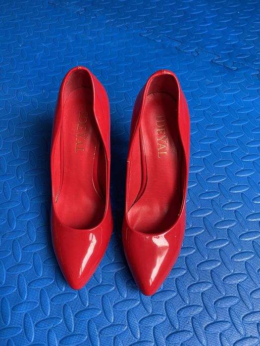 Красная лодочка. Размер 38